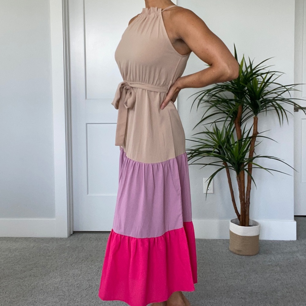 Color Block Halter Dress - Picture 3 of 14